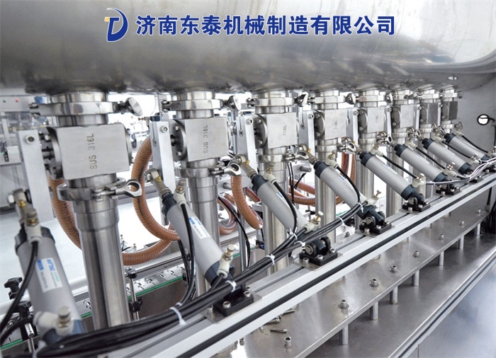 全自動(dòng)辣椒醬灌裝機(jī)